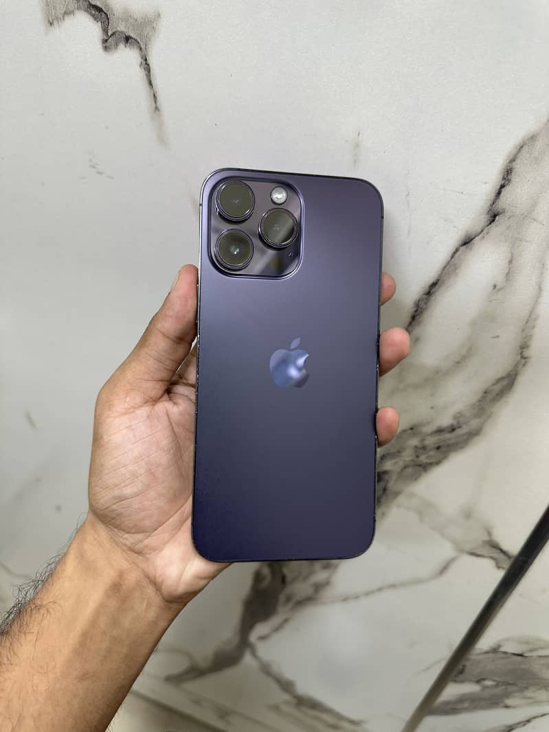 Apple iPhone 14 Pro Max 1