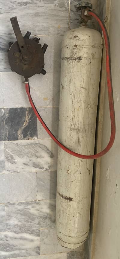 LPG Cylinder and small kit