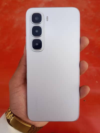 Infinix Hot 60i urgent for sell