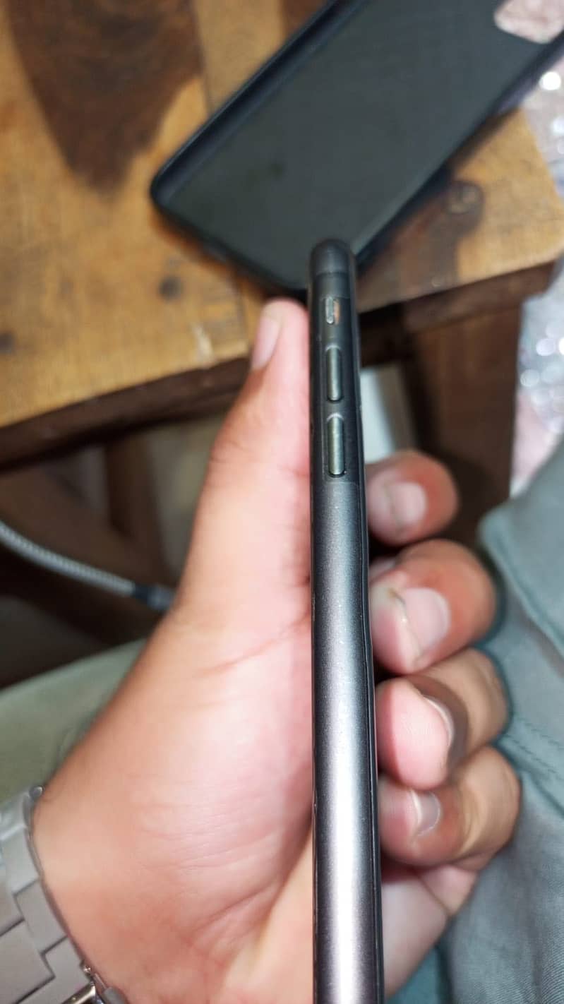 Apple iPhone 11 1