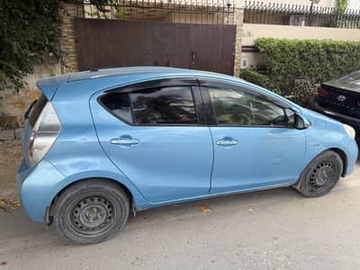 Toyota Aqua 2013