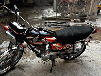 Honda 125 black 2022/2023