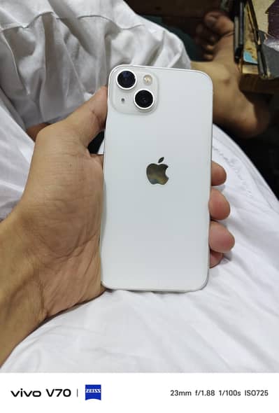 Apple iPhone 13
