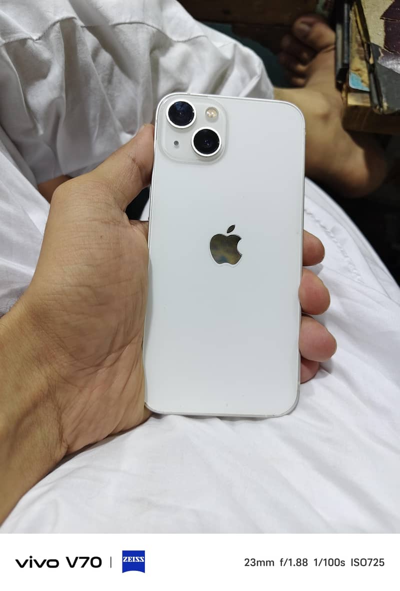 Apple iPhone 13 0