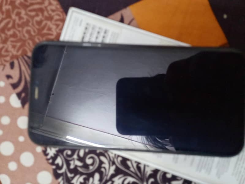 Apple iPhone 11 3