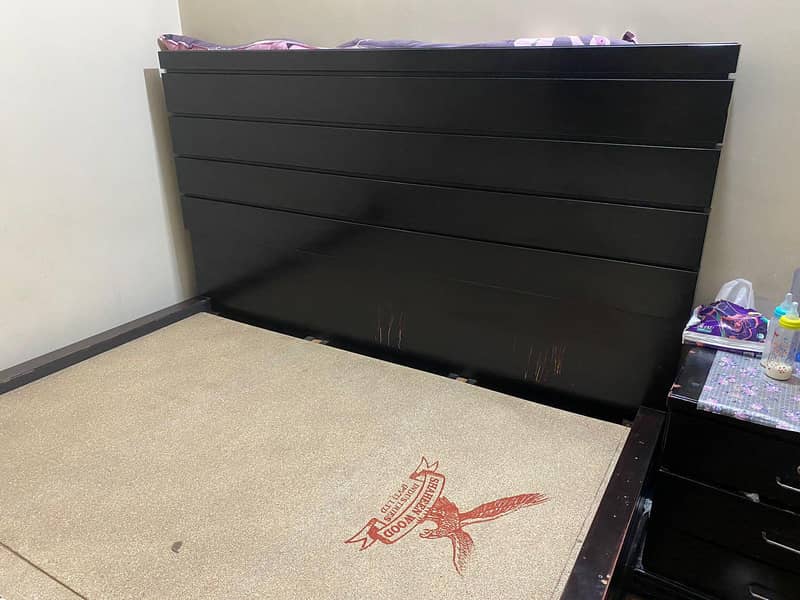 Double Bed 0