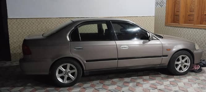 Honda Civic 2000 modal
