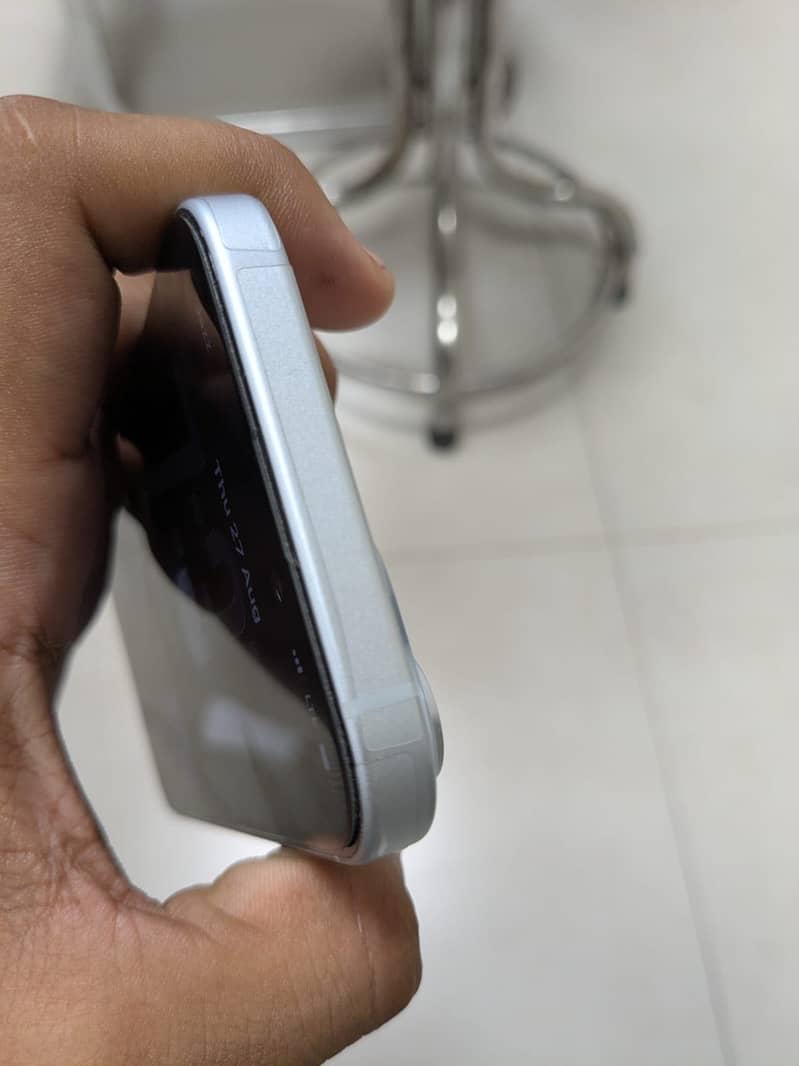 Apple iPhone 15 8
