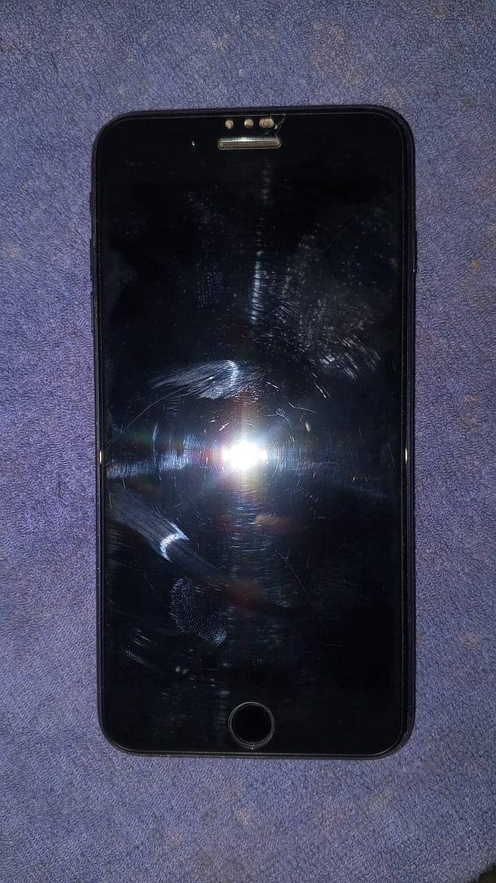 Apple iPhone 7 Plus 2