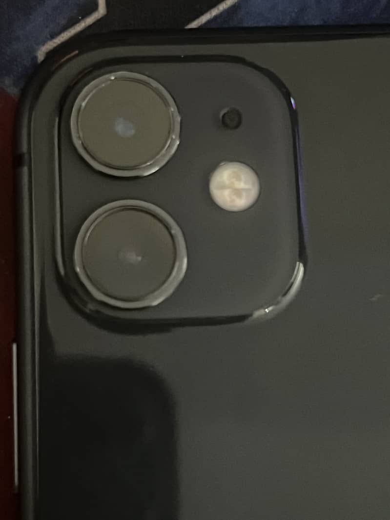 Apple iPhone 11 7