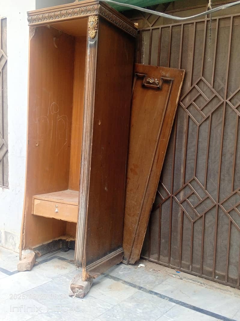 single cupboard 0