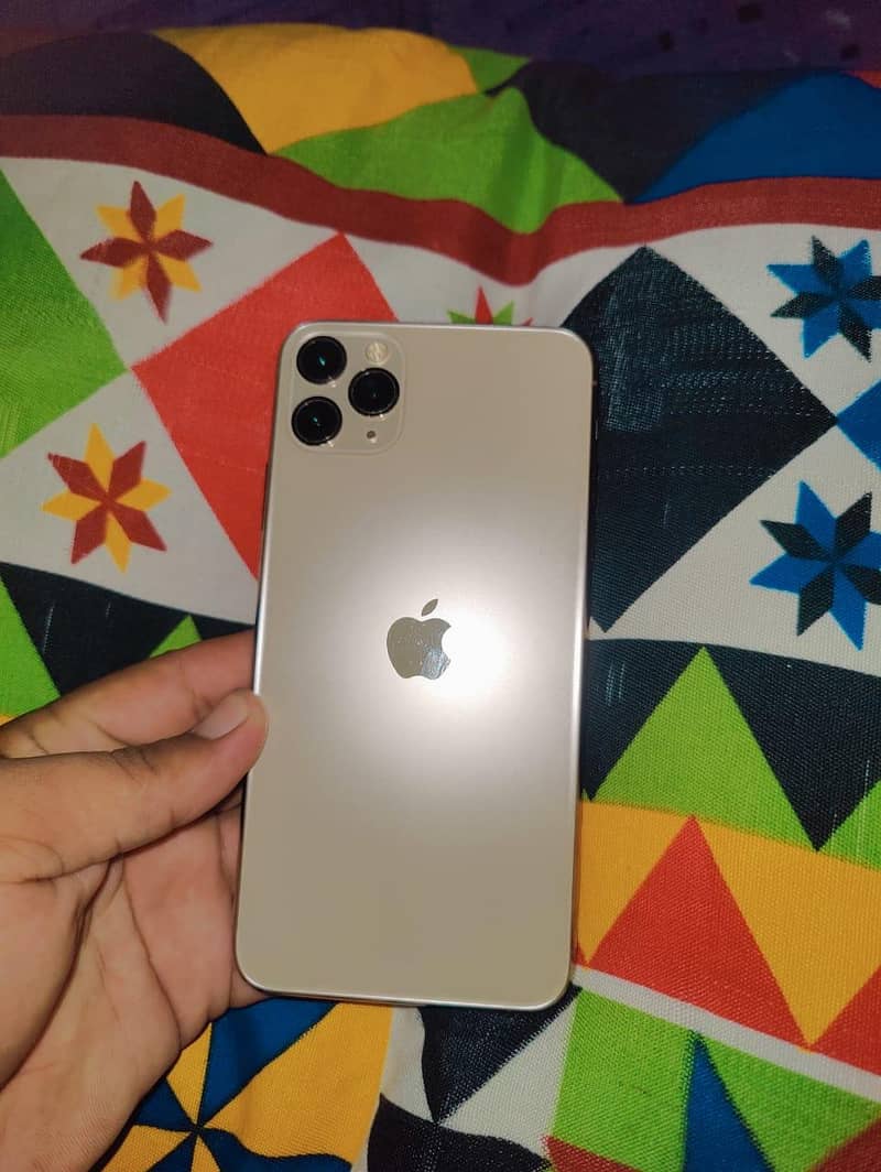 Apple iPhone 11 Pro Max 1
