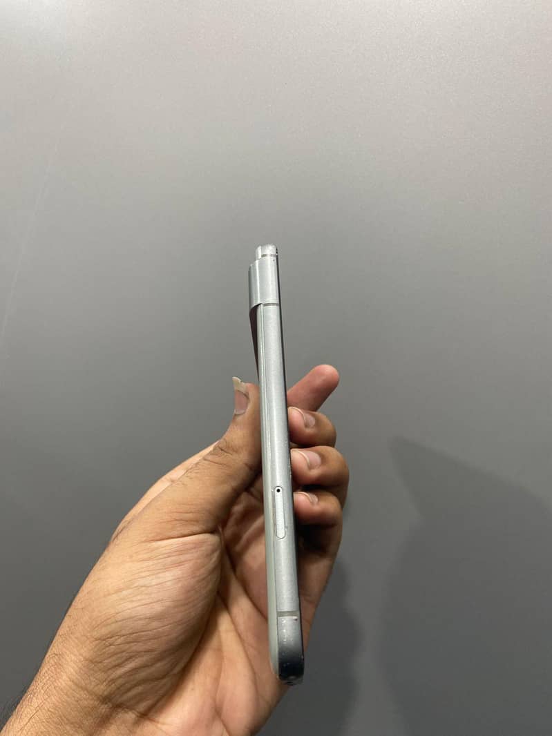 Google Pixel 8 1