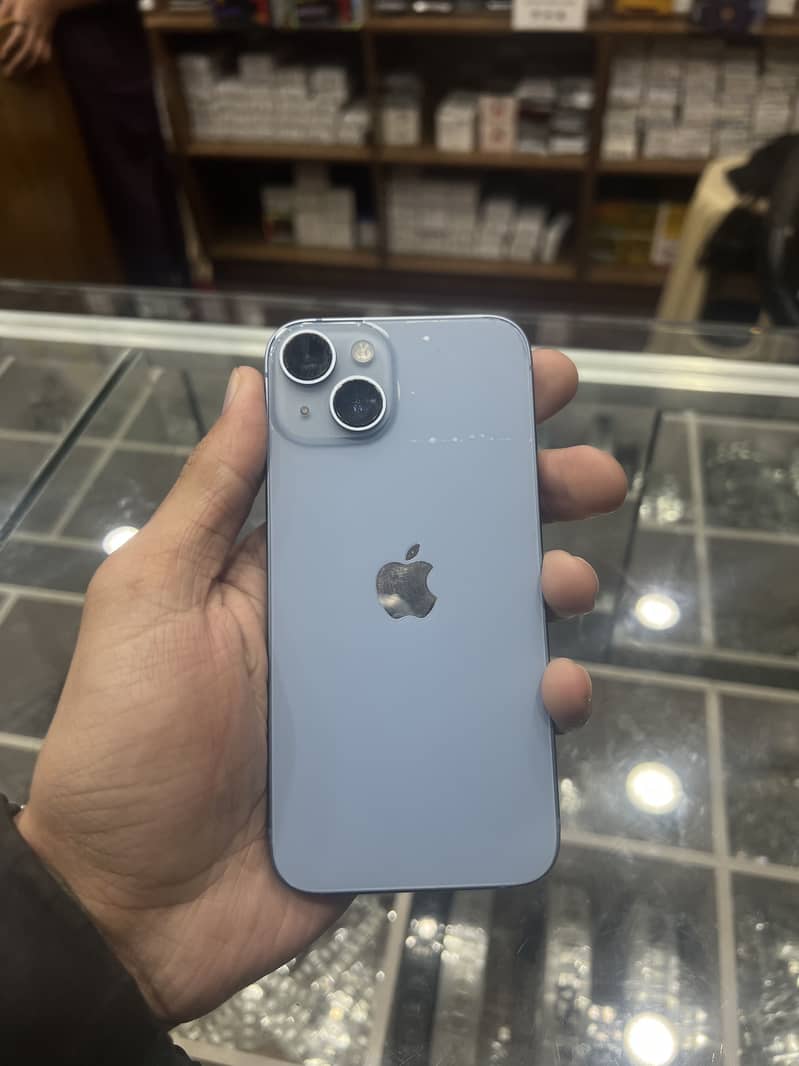 Apple iPhone 14 4
