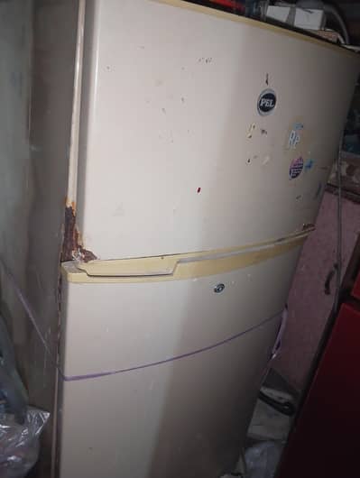 selling fridge