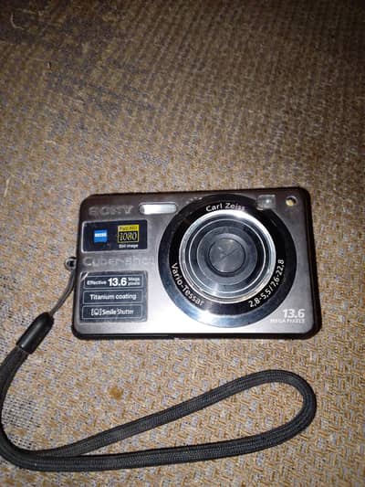 Sony Cyber-shot 13.6MP Digital Camera – Good Condition.