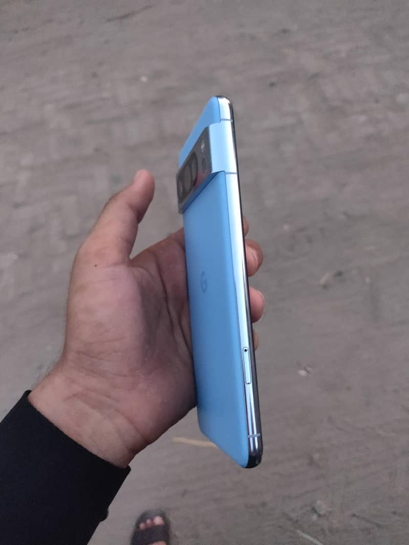 Google Pixel 8 Pro 1