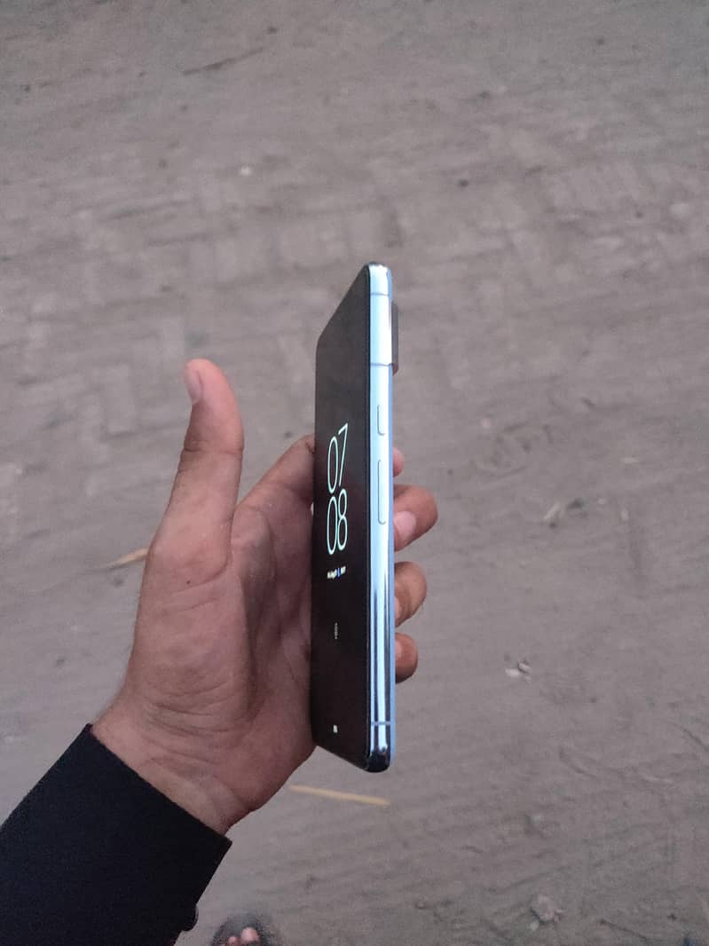 Google Pixel 8 Pro 4