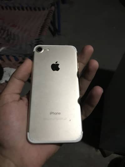 Apple iPhone 7