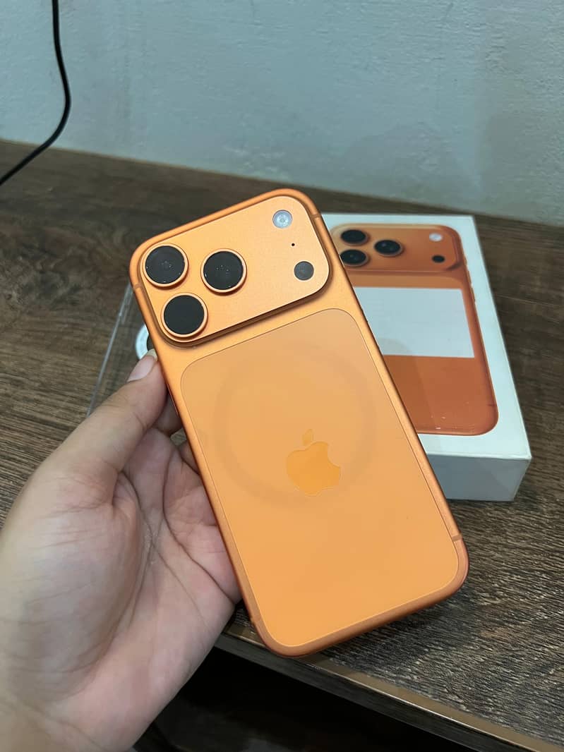 Apple iPhone 17 Pro 1