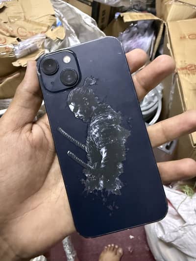 Apple iPhone 13
