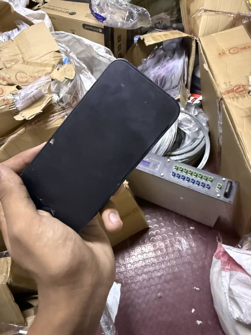 Apple iPhone 13 3