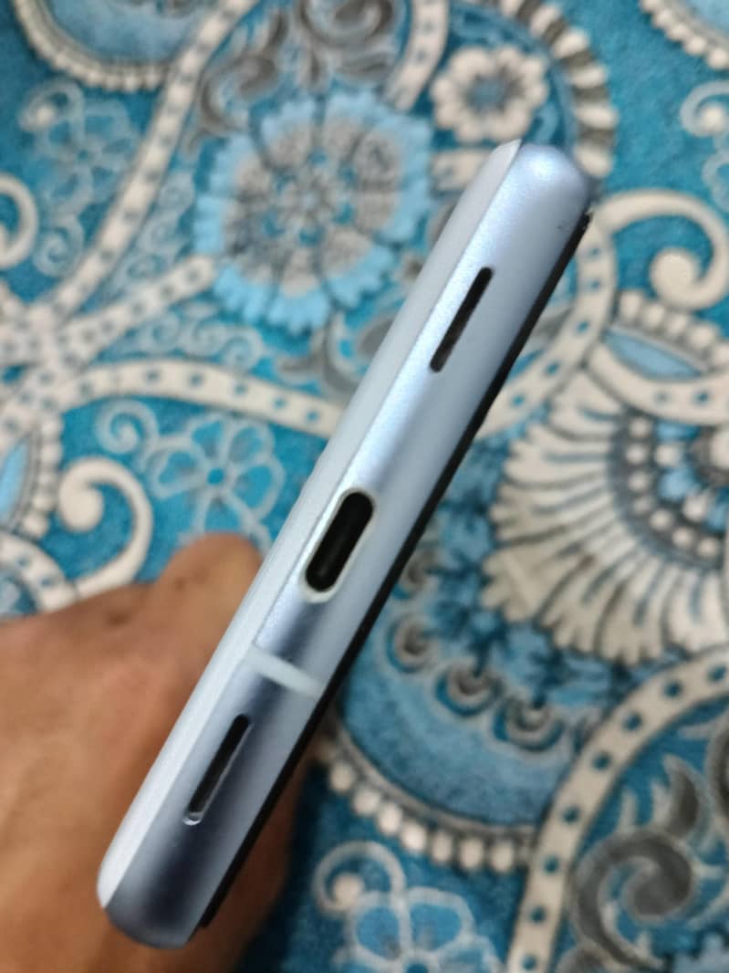 Google Pixel 7a 4