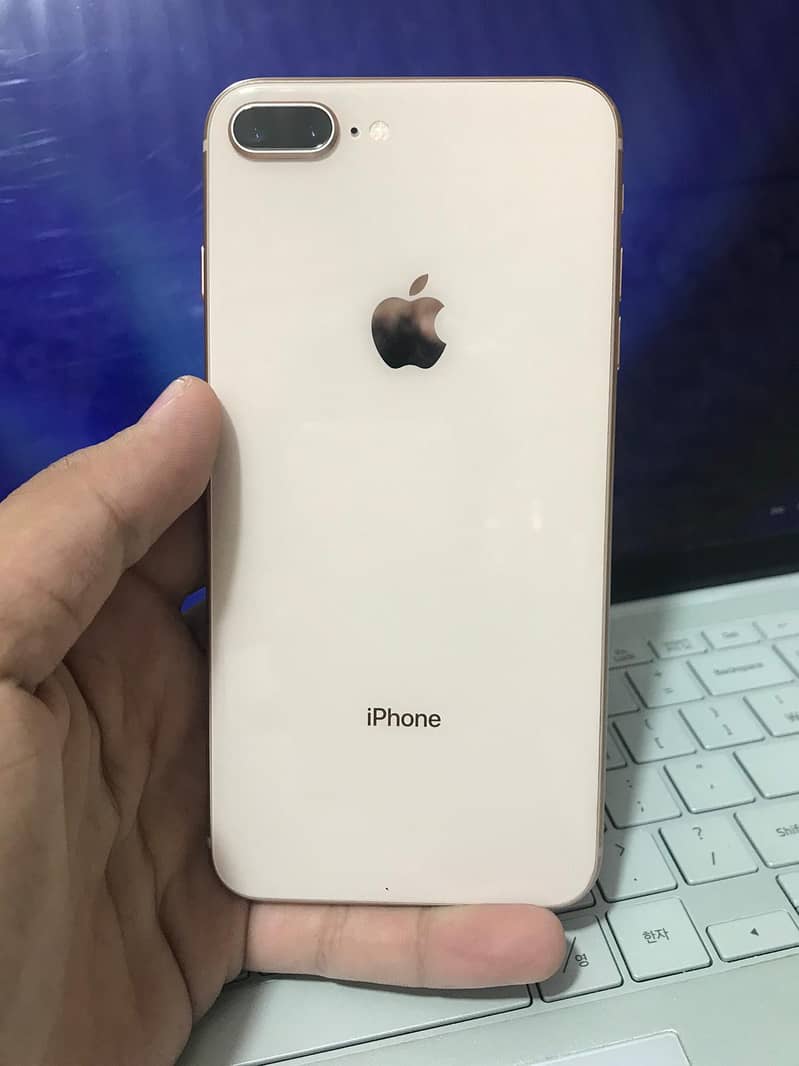 Apple iPhone 7 1