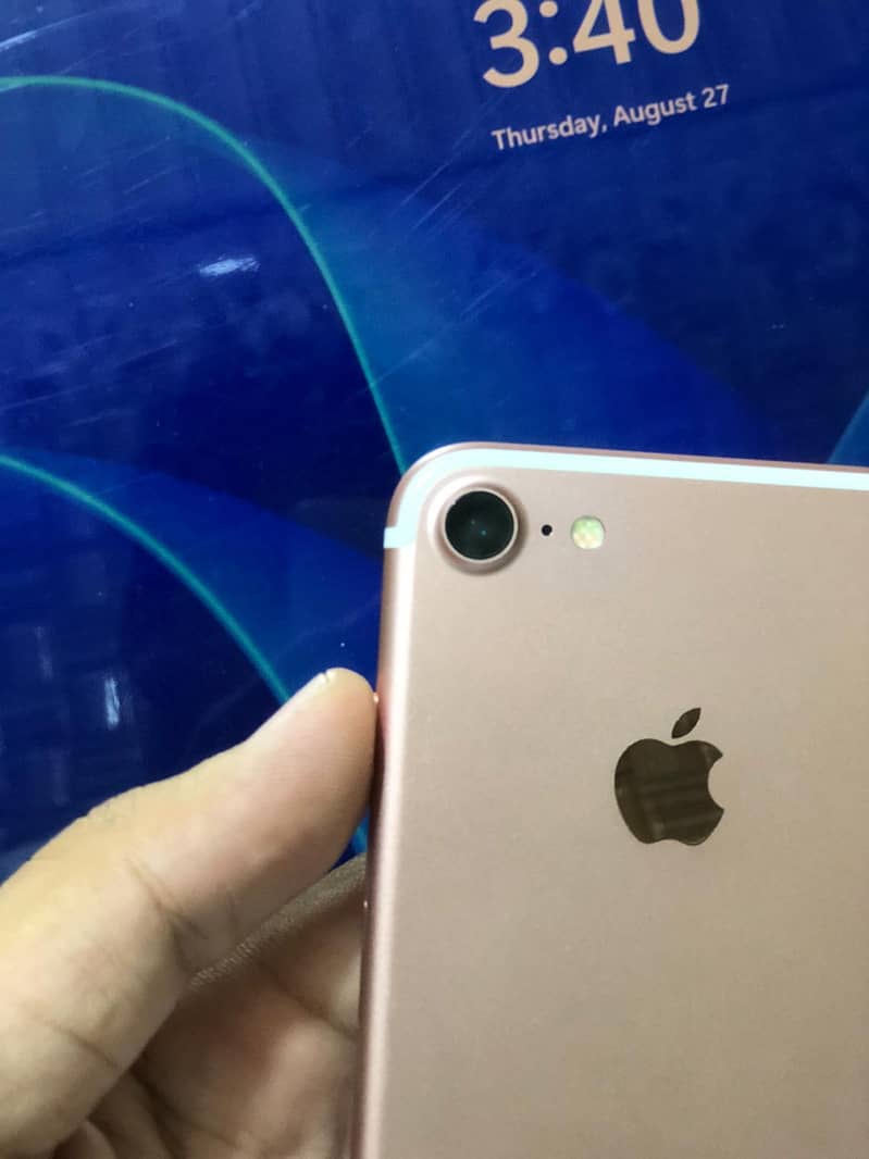 Apple iPhone 7 6