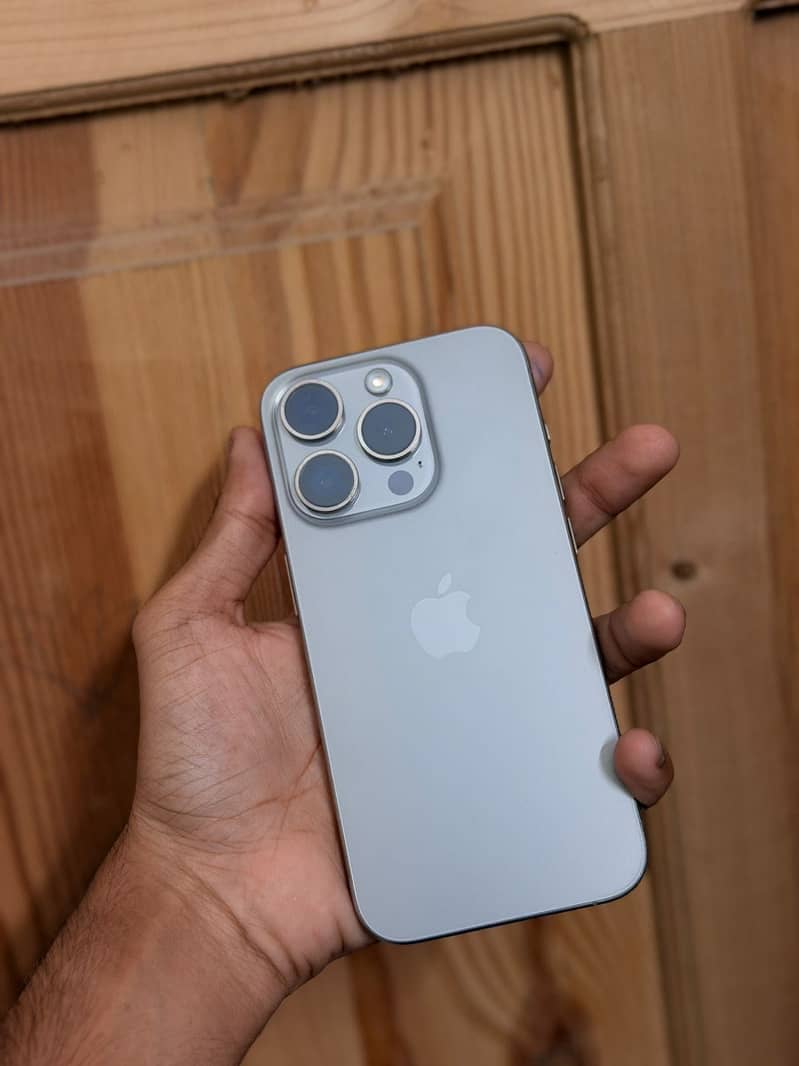 Apple iPhone 15 Pro 1