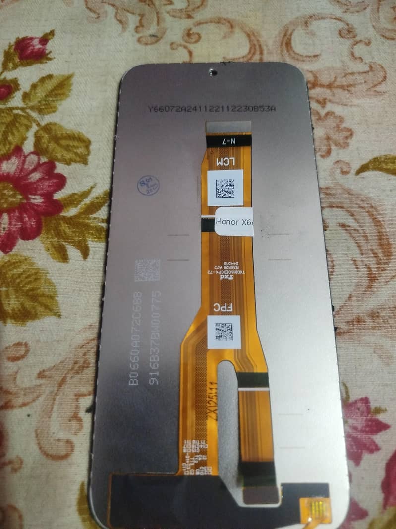 HONOR X6 c panel 3