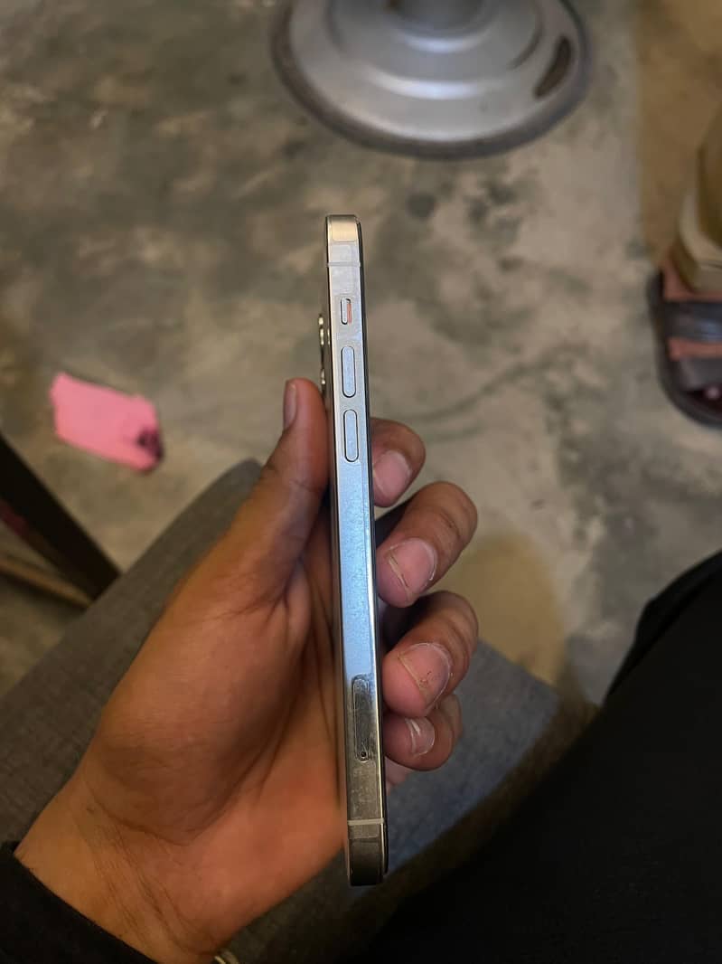 Apple iPhone 12 Pro 2