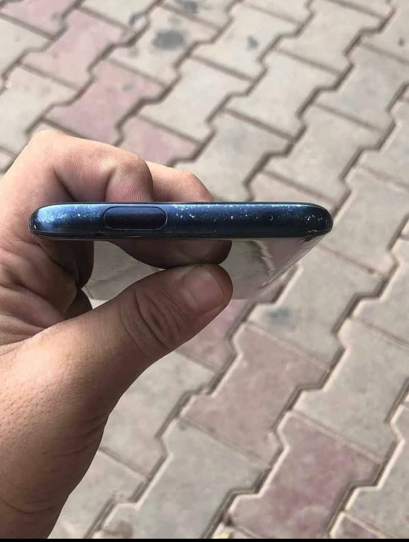 One Plus 7 Pro 3