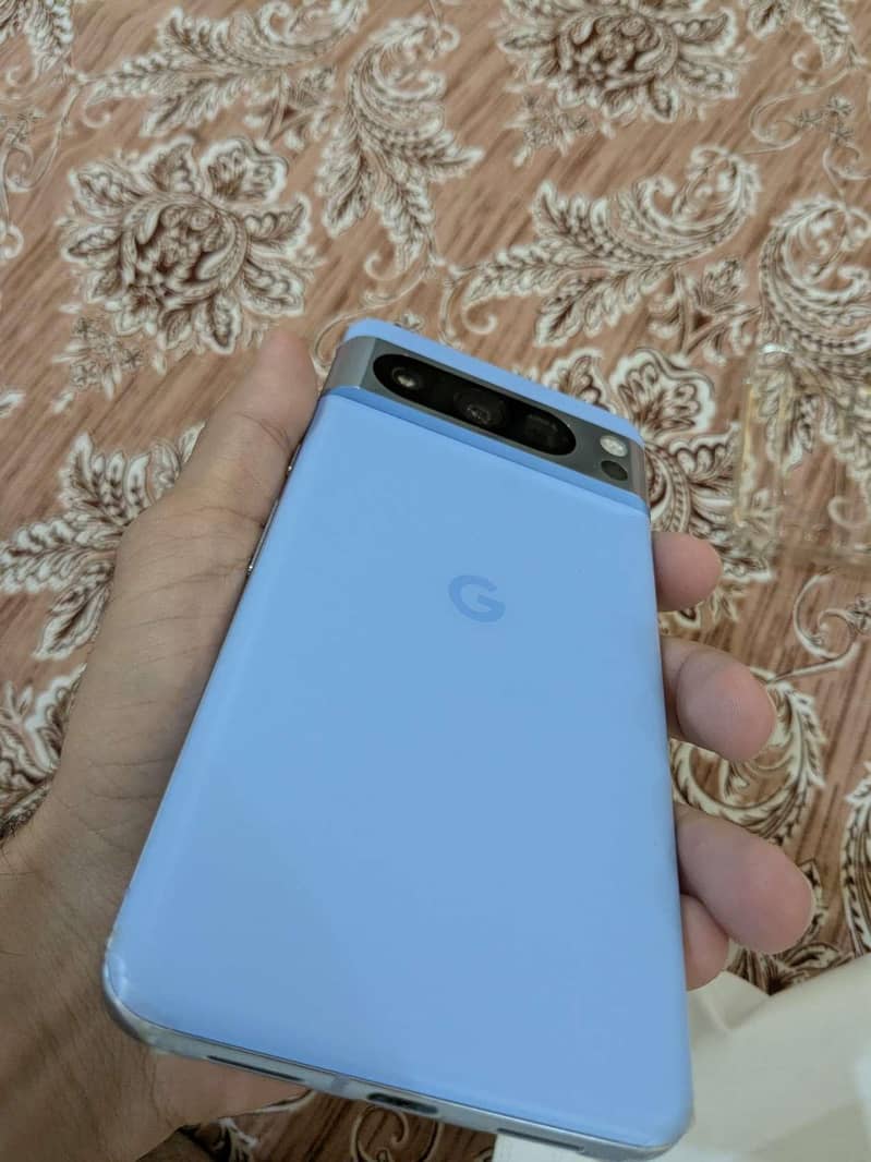 Google Pixel 8 Pro 1