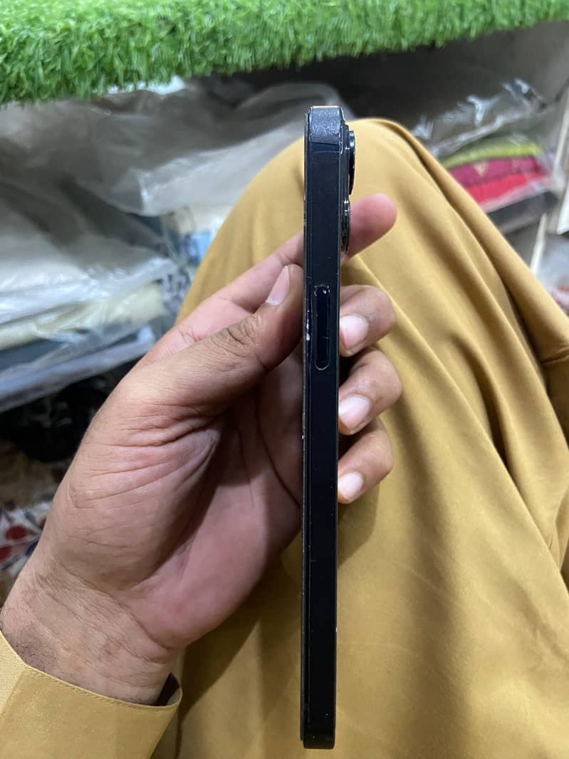 Apple iPhone 14 plus 6