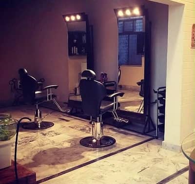salon chairs and mirror with lights (set)