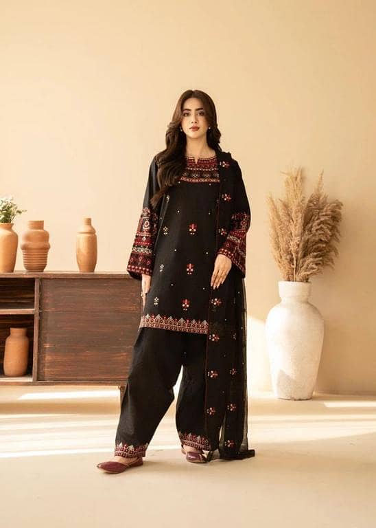 Siyah Gul – Cotton Embroidered 3PC