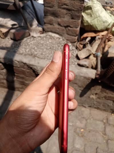 Apple iPhone 11 watsapp ; 03126637974