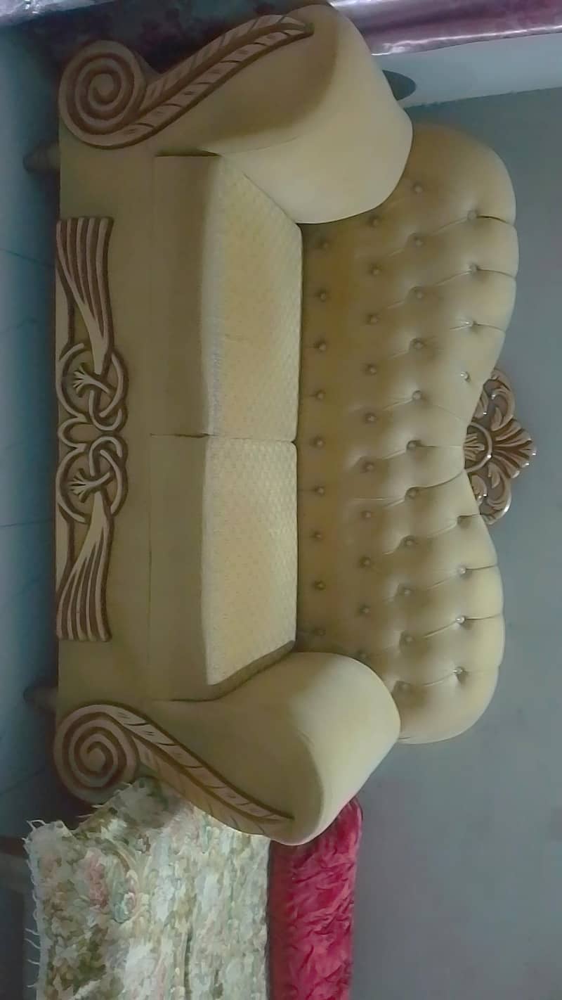 3 sofas 1 large 1 medium and 1 smal 1