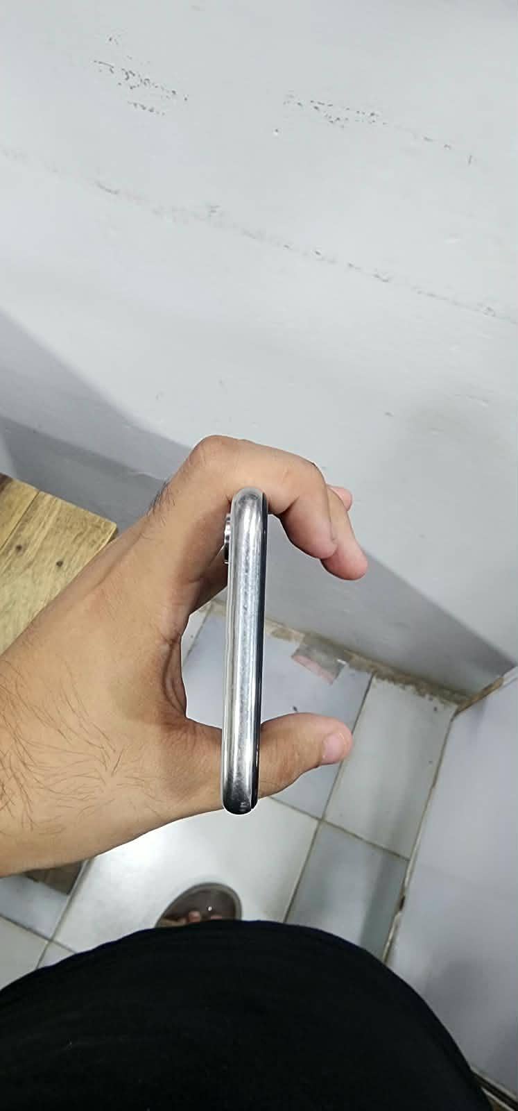 Apple iPhone X 5