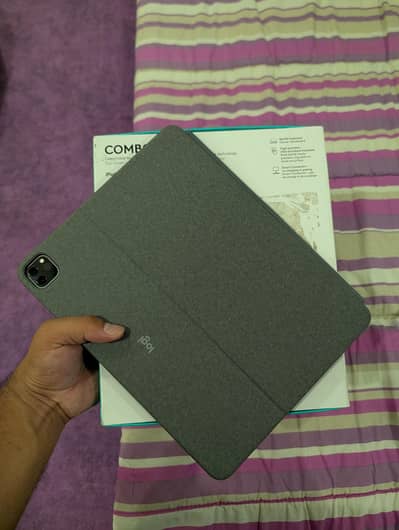 iPad Pro 12.9 Logitech Combo Touch (5-6thGen)