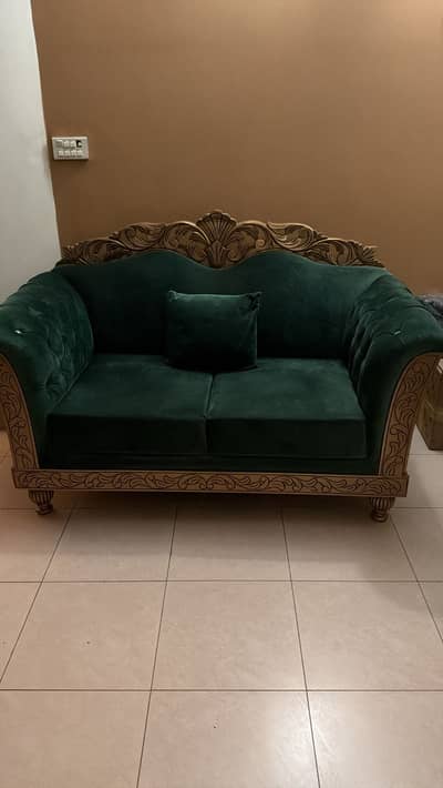 Perfect condition royal sofa set