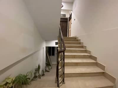 PORTION AVAILABLE FOR RENT 3BED DD