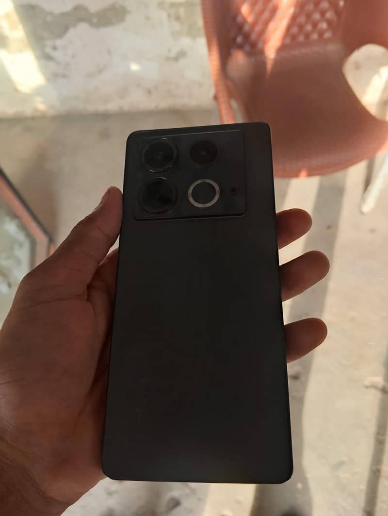 Infinix Note 40 5