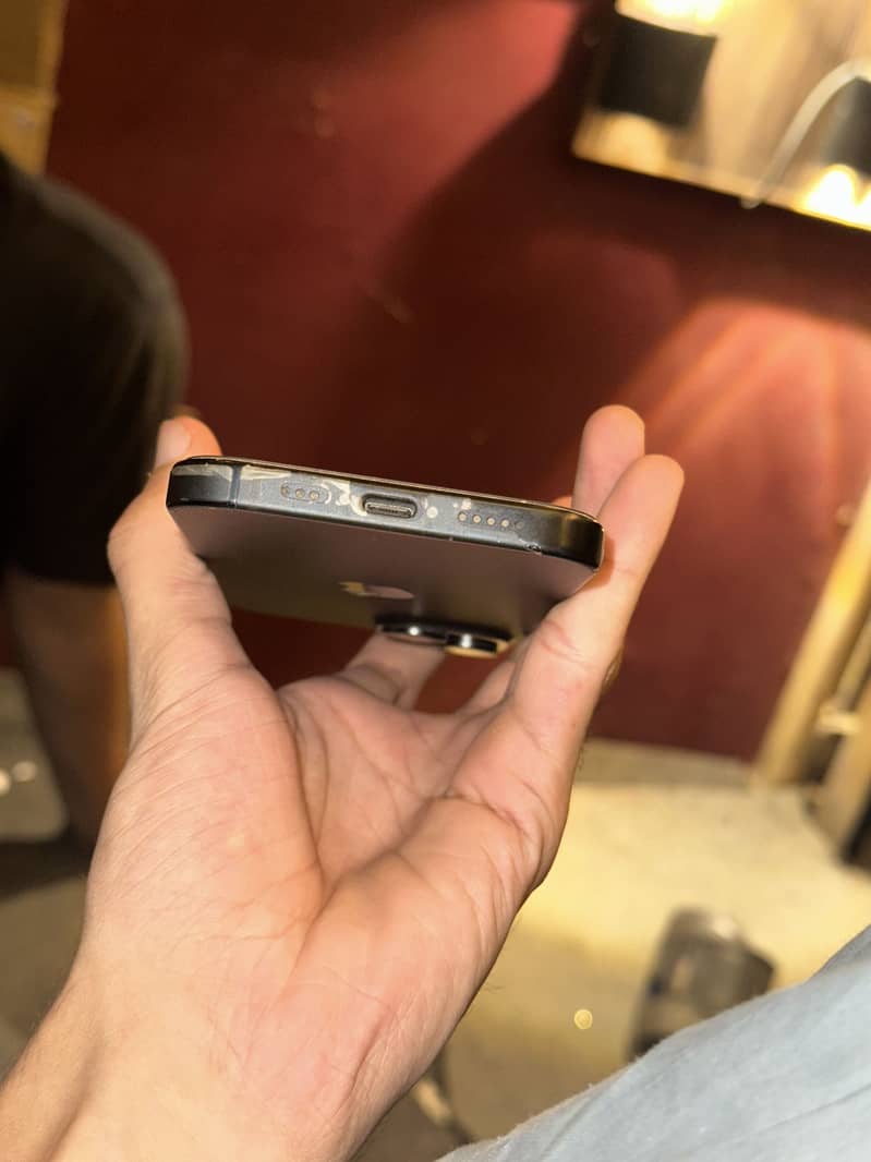 Apple iPhone 15 3
