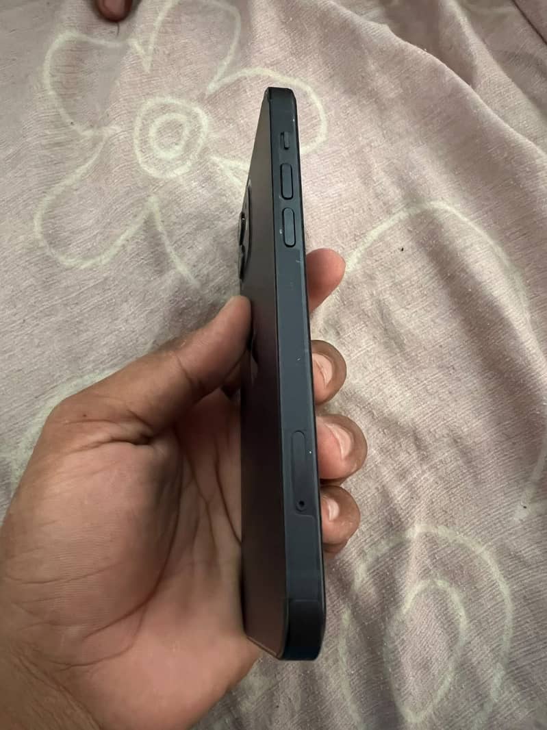 Apple iPhone 12 0