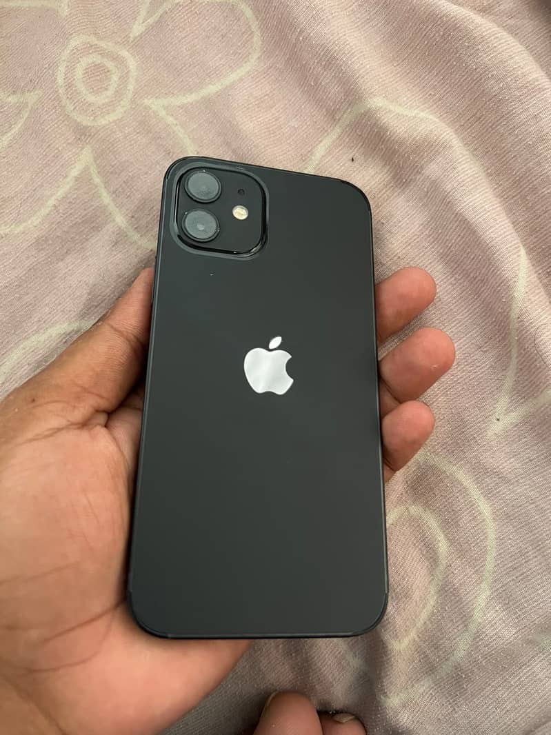 Apple iPhone 12 2