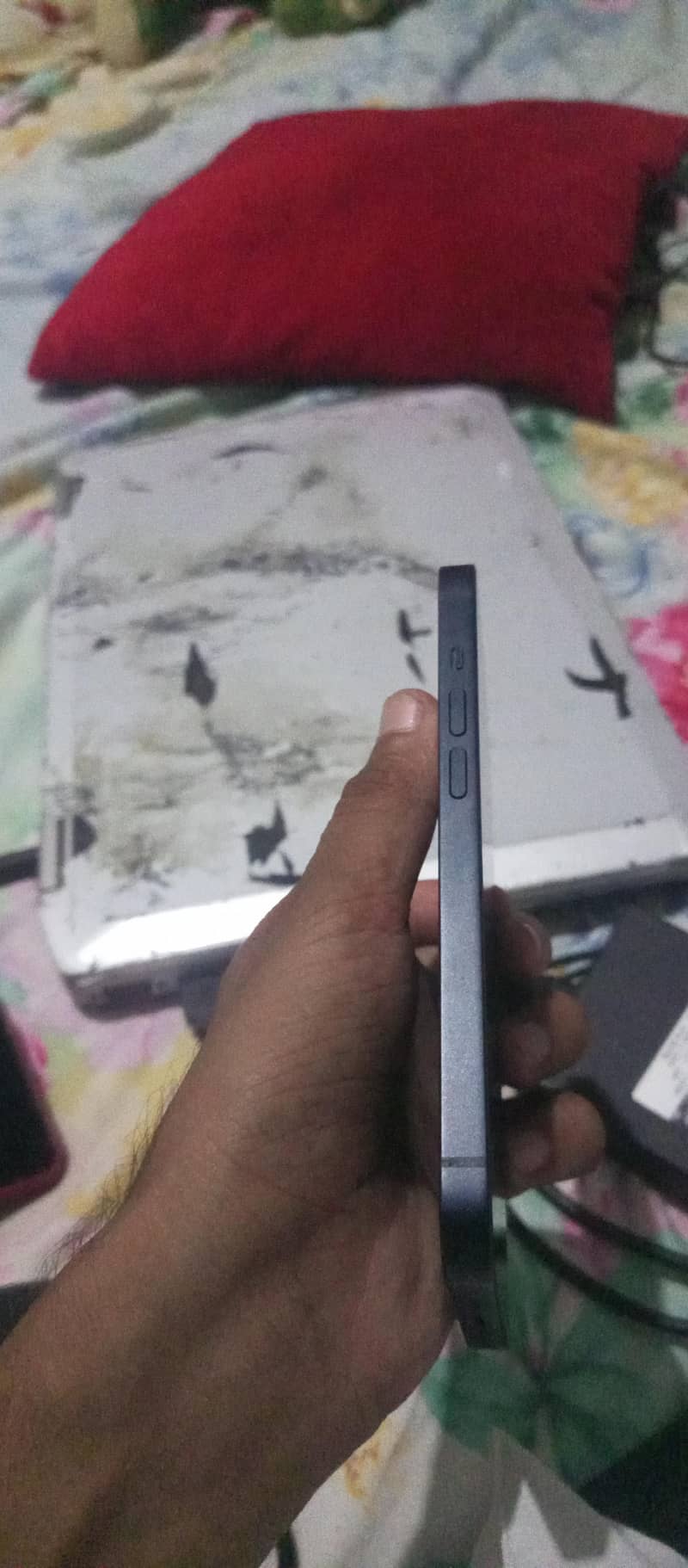 Apple iPhone 14 4