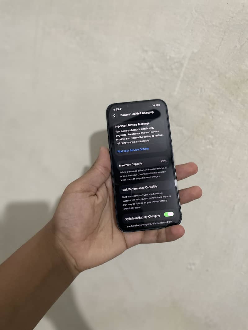 Apple iPhone 13 5