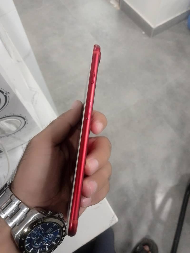 Apple iPhone 7 Plus 3